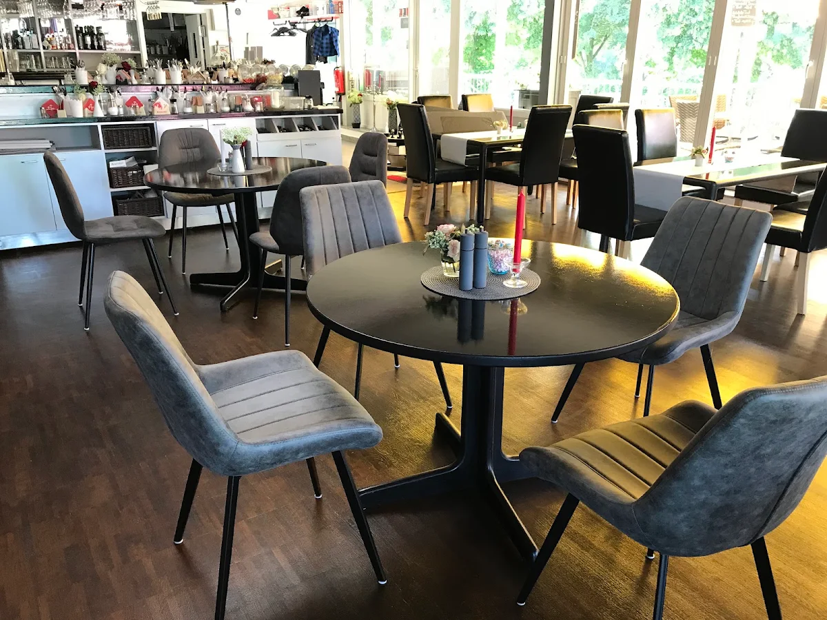 Atmosphäre, B.K. Catering Lieferservice