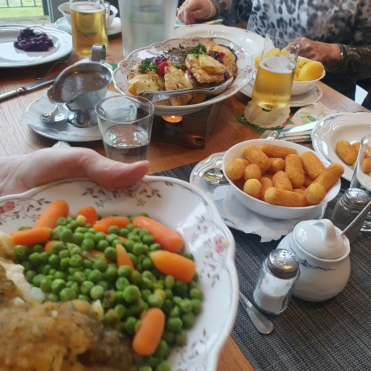 Essen und Trinken, Café Restaurant Seeterrasse