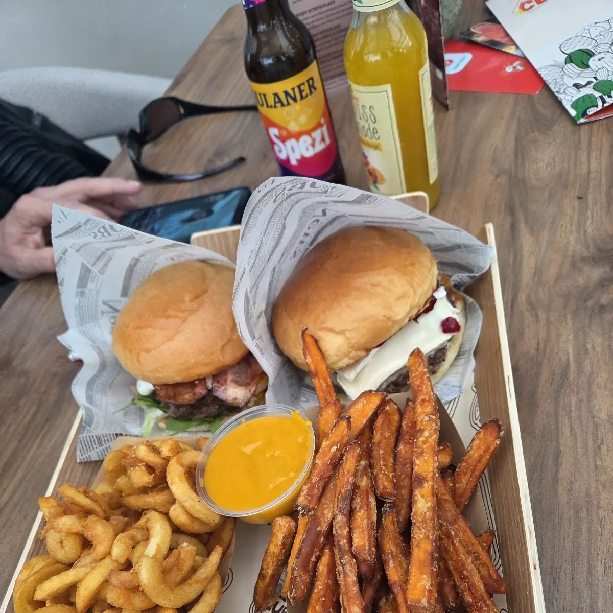 Essen und Trinken, The Smile Club