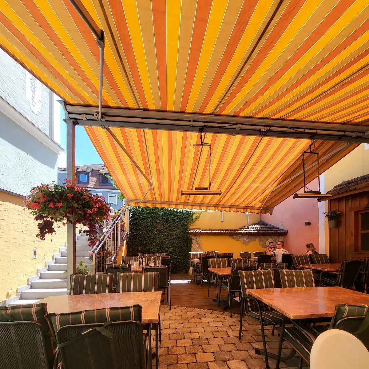 Atmosphäre, Pizzeria LaMamma
