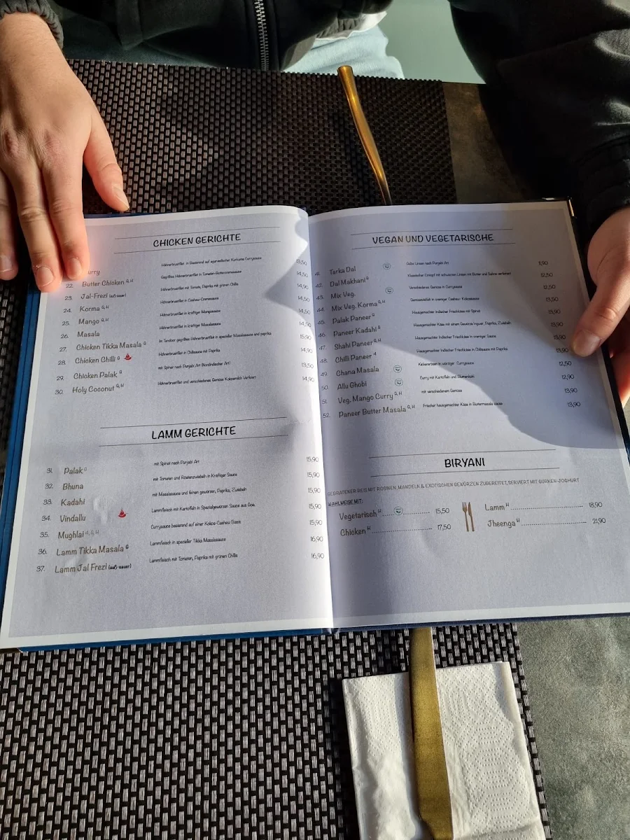Speisekarte, Holy Tikka - Indian Streetfood & Bar