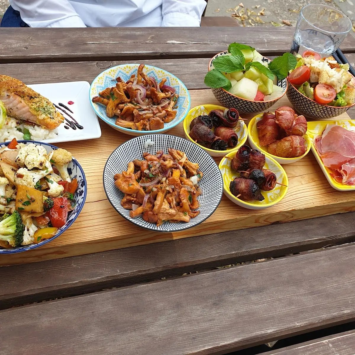 Essen und Trinken, tapas & wine