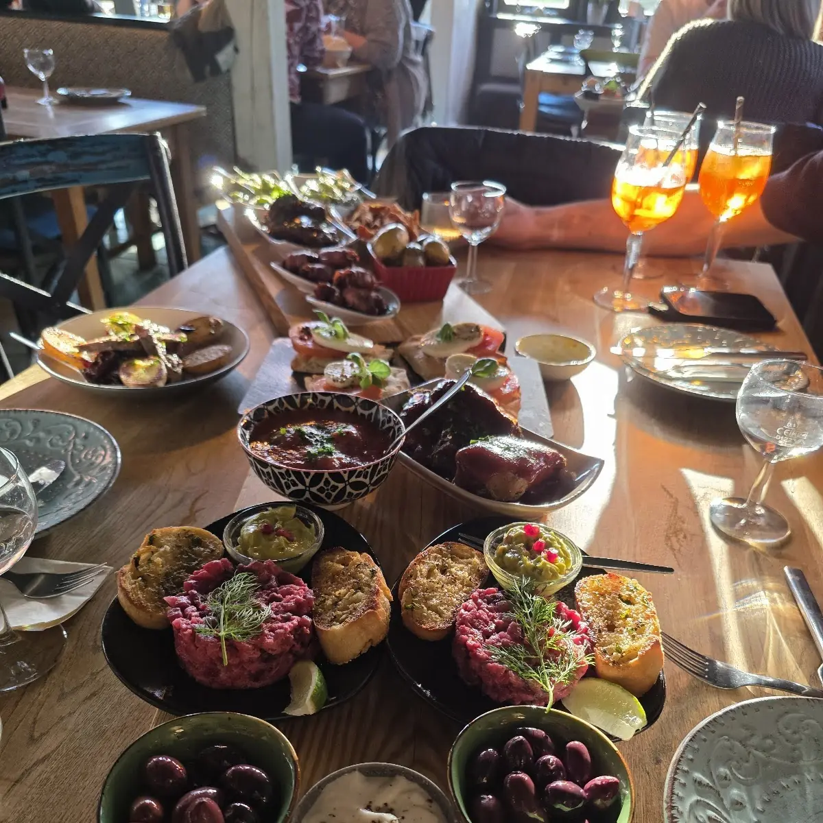 Essen und Trinken, tapas & wine