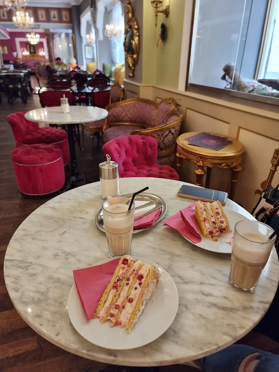 Essen und Trinken, Café Belstner