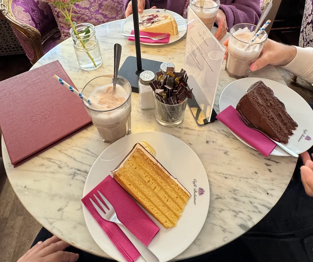 Essen und Trinken, Café Belstner