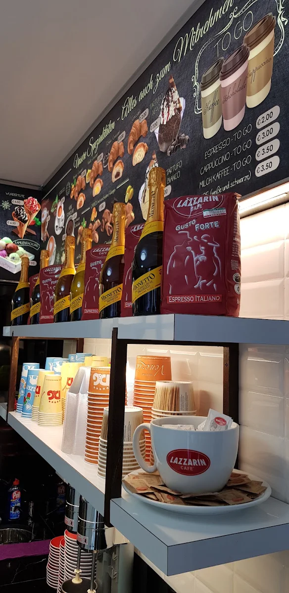 Atmosphäre, Eis & Café Venezia