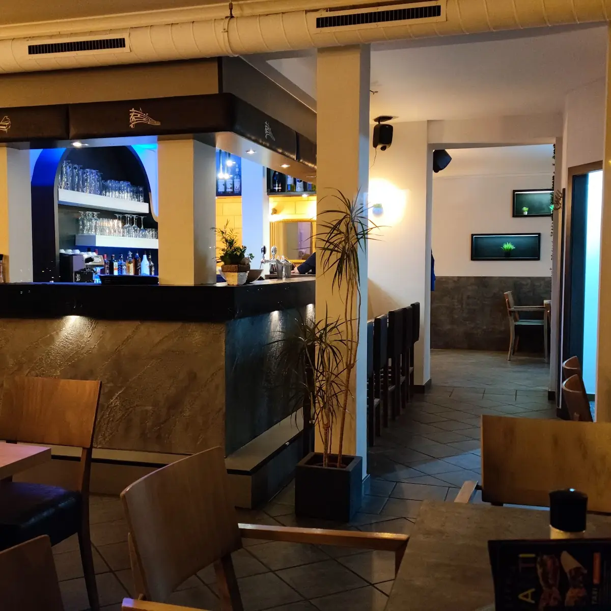 Atmosphäre, Pizzeria Avanti Lieferservice Cuma Araz