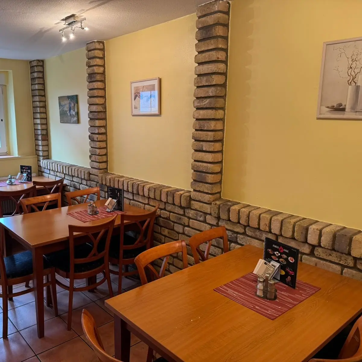 Atmosphäre, Buirer Haus - Gyros & Döner