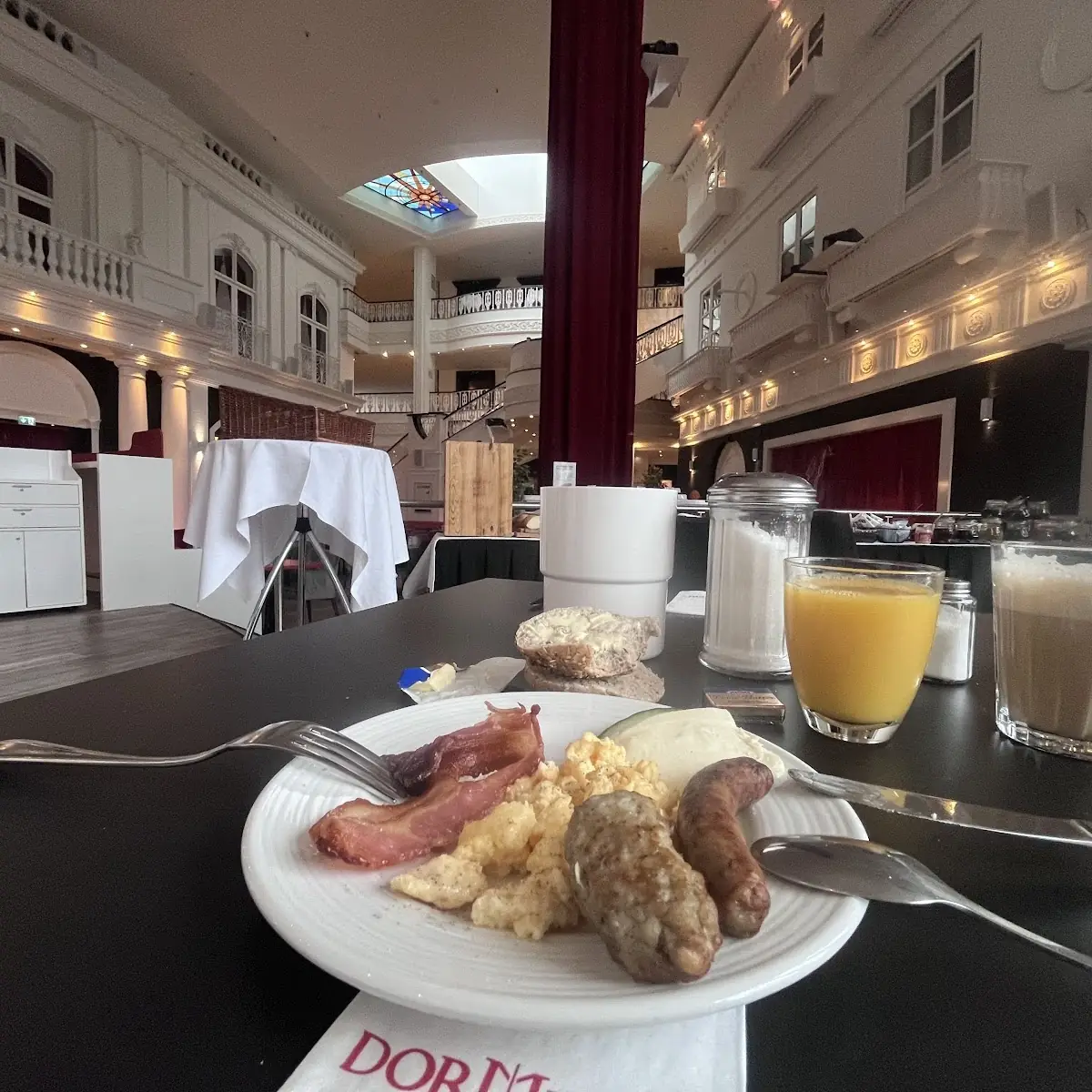 Essen und Trinken, DORMERO Hotel Stuttgart