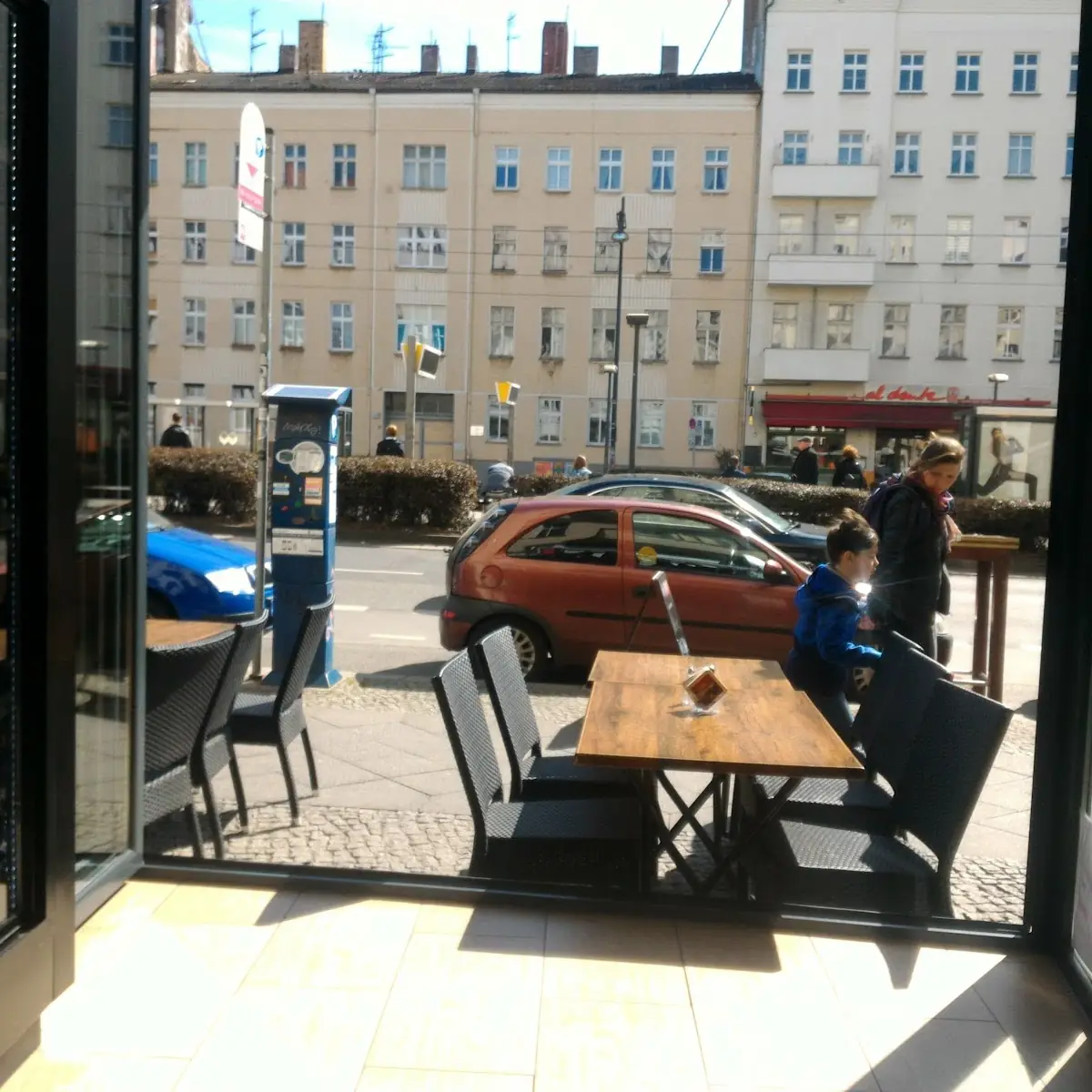 Atmosphäre, MEHAS Berlin