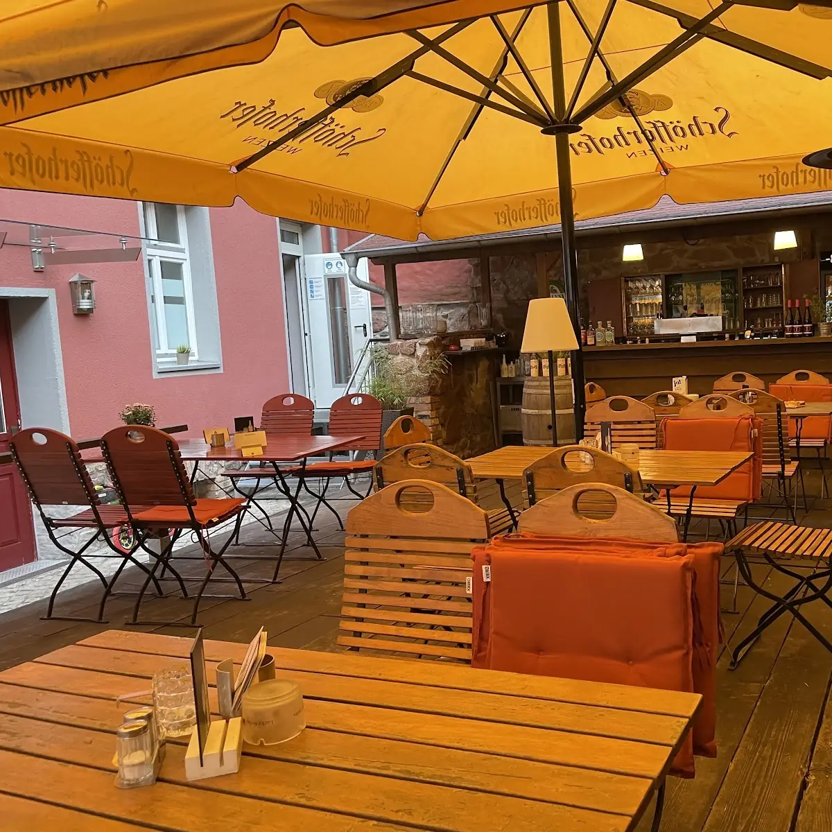 Atmosphäre, DEIX-Restaurant/Biergarten