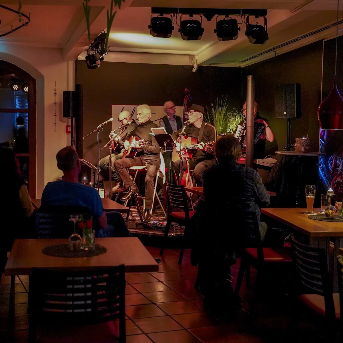 Atmosphäre, Das Bistro & Kleinkunstbühne - Laufen