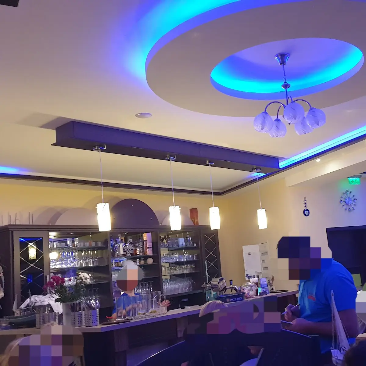Atmosphäre, SIRTAKI • Griechisches Restaurant