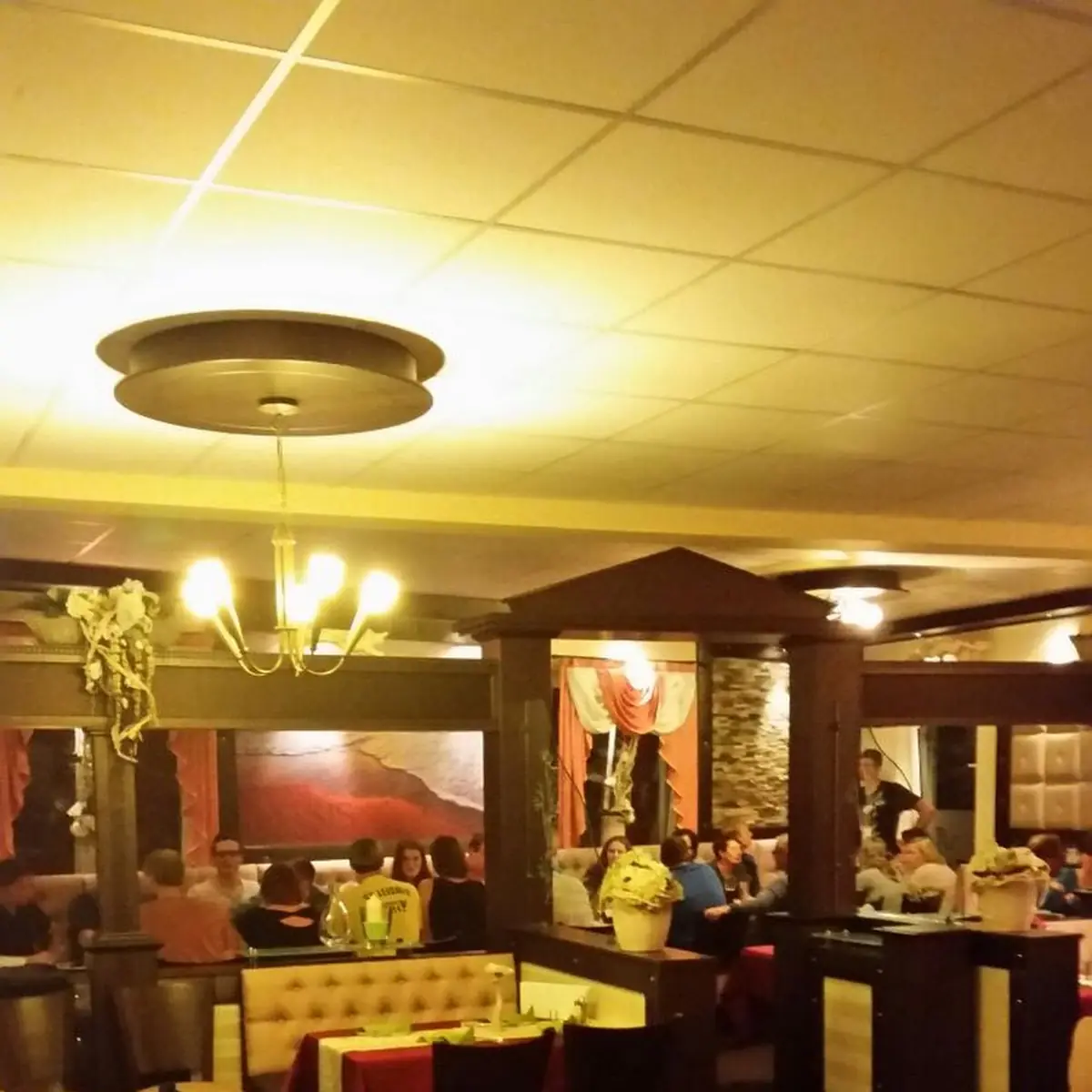 Atmosphäre, SIRTAKI • Griechisches Restaurant