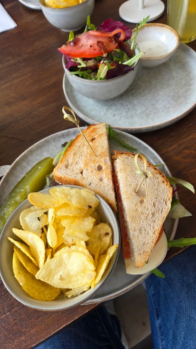Essen und Trinken, Philli's CaféLädchen (Café)