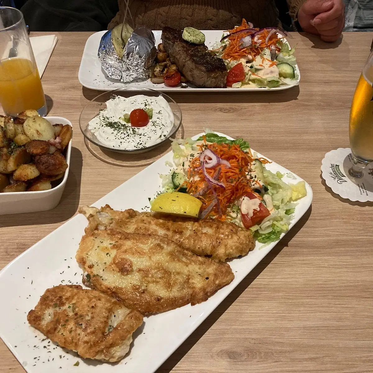Essen und Trinken, Restaurant vor Anker