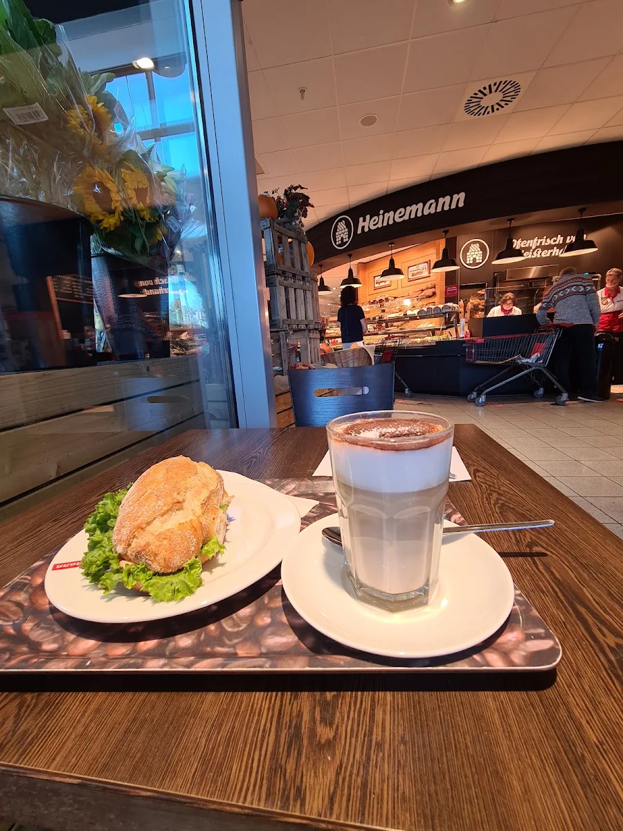 Essen und Trinken photo 1