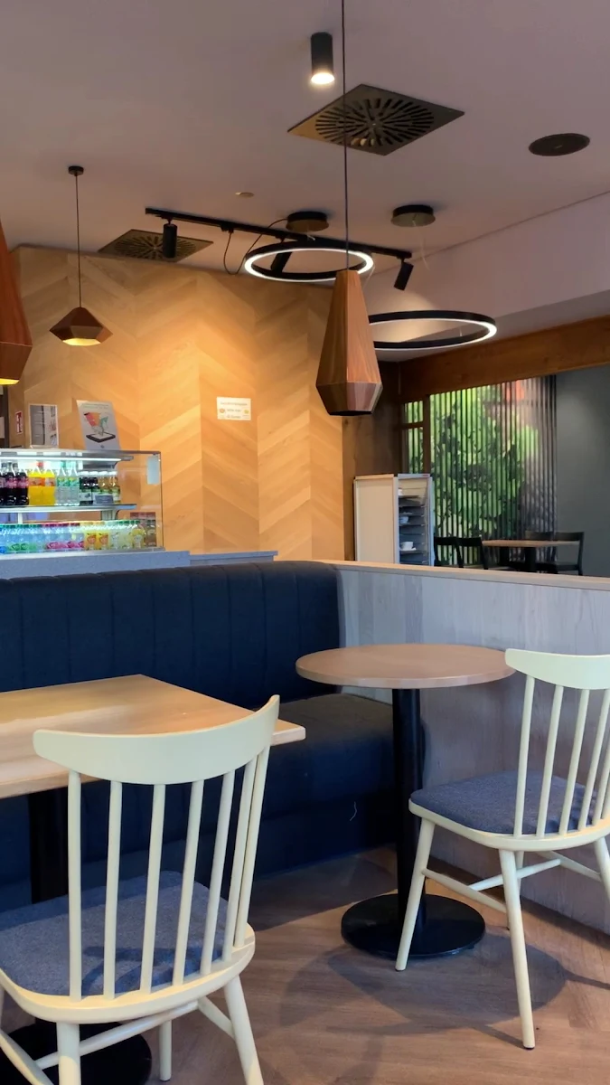 Atmosphäre, Costa Coffee