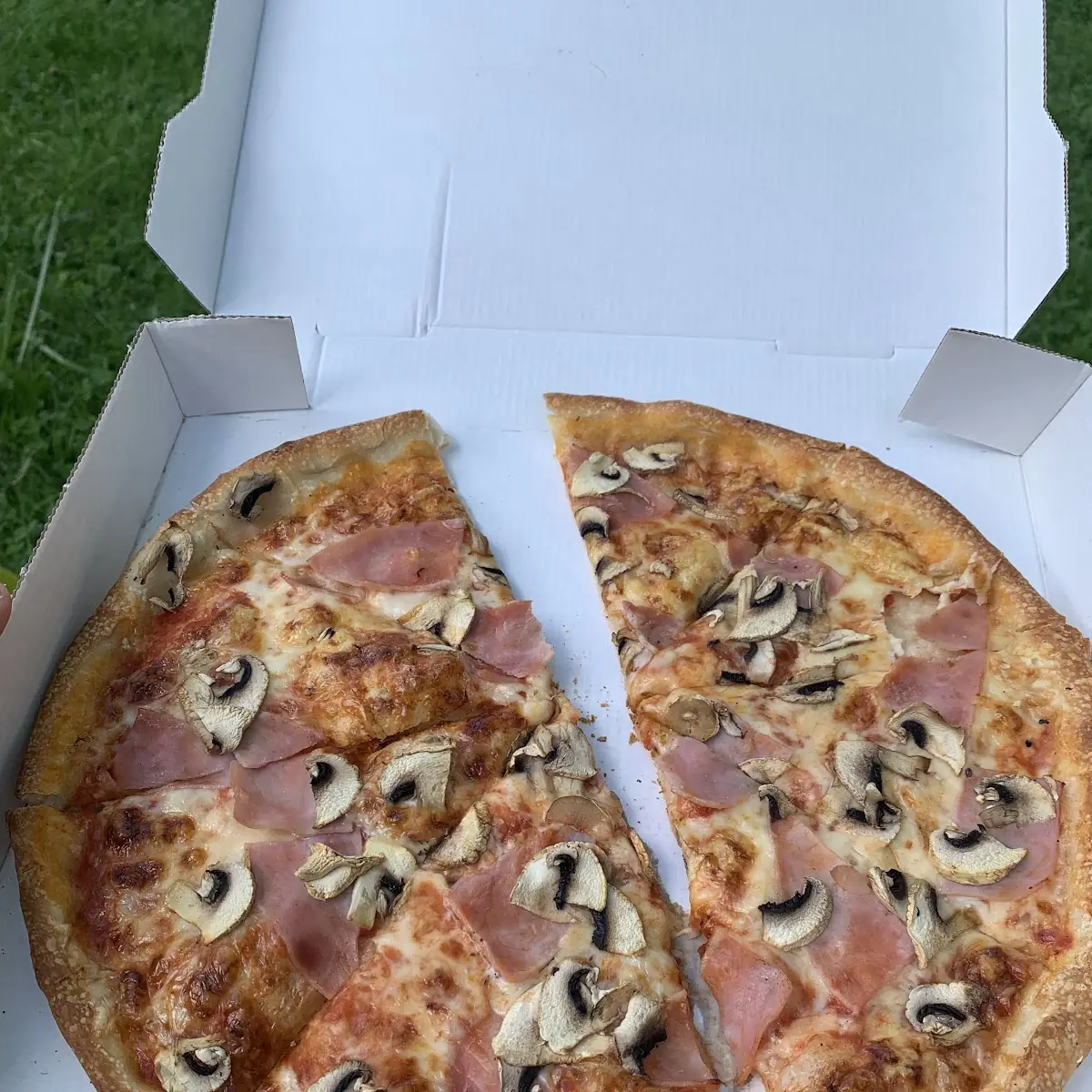 Essen und Trinken, Pizzeria Santa Lucia