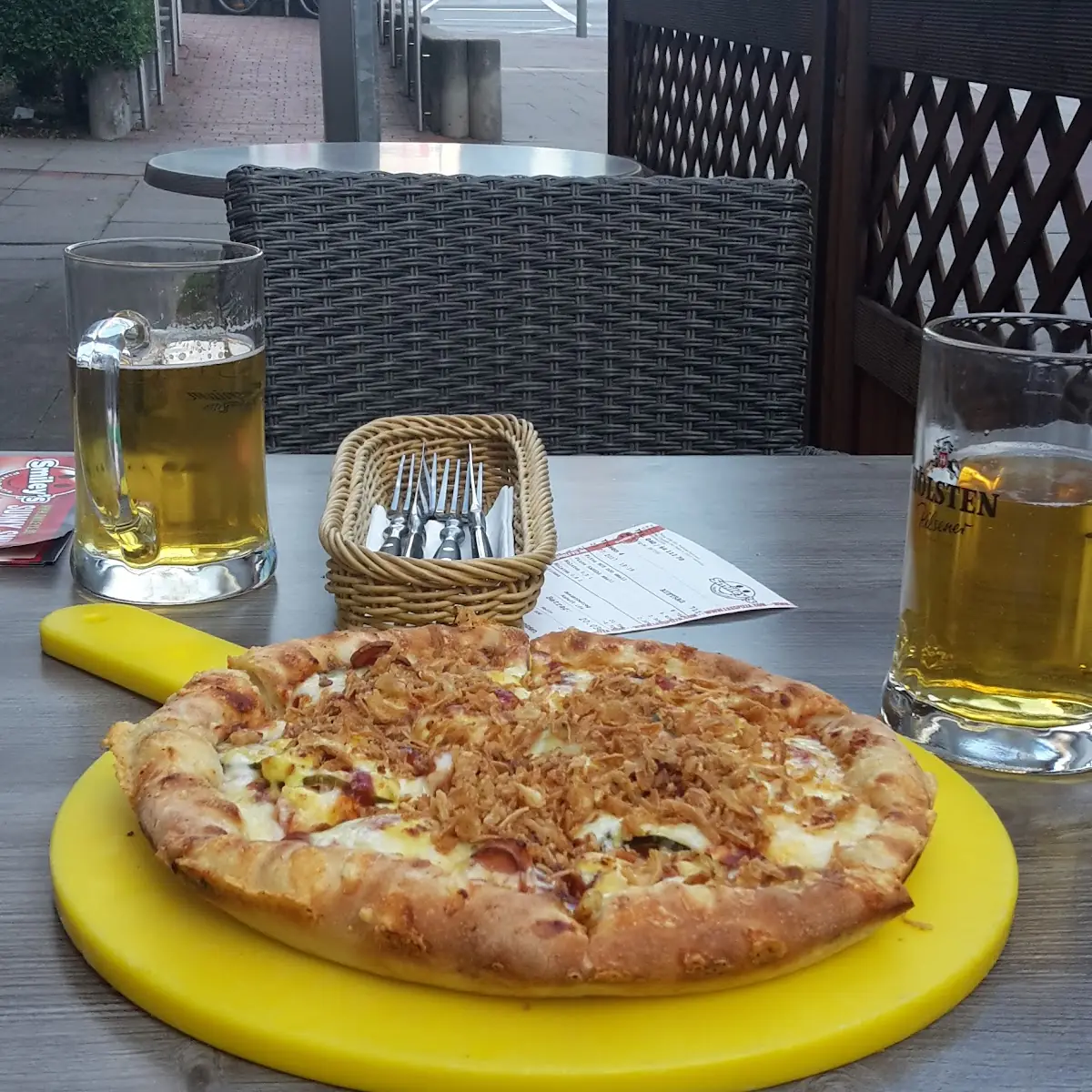 Essen und Trinken, Smiley's Pizza Profis Barmbek