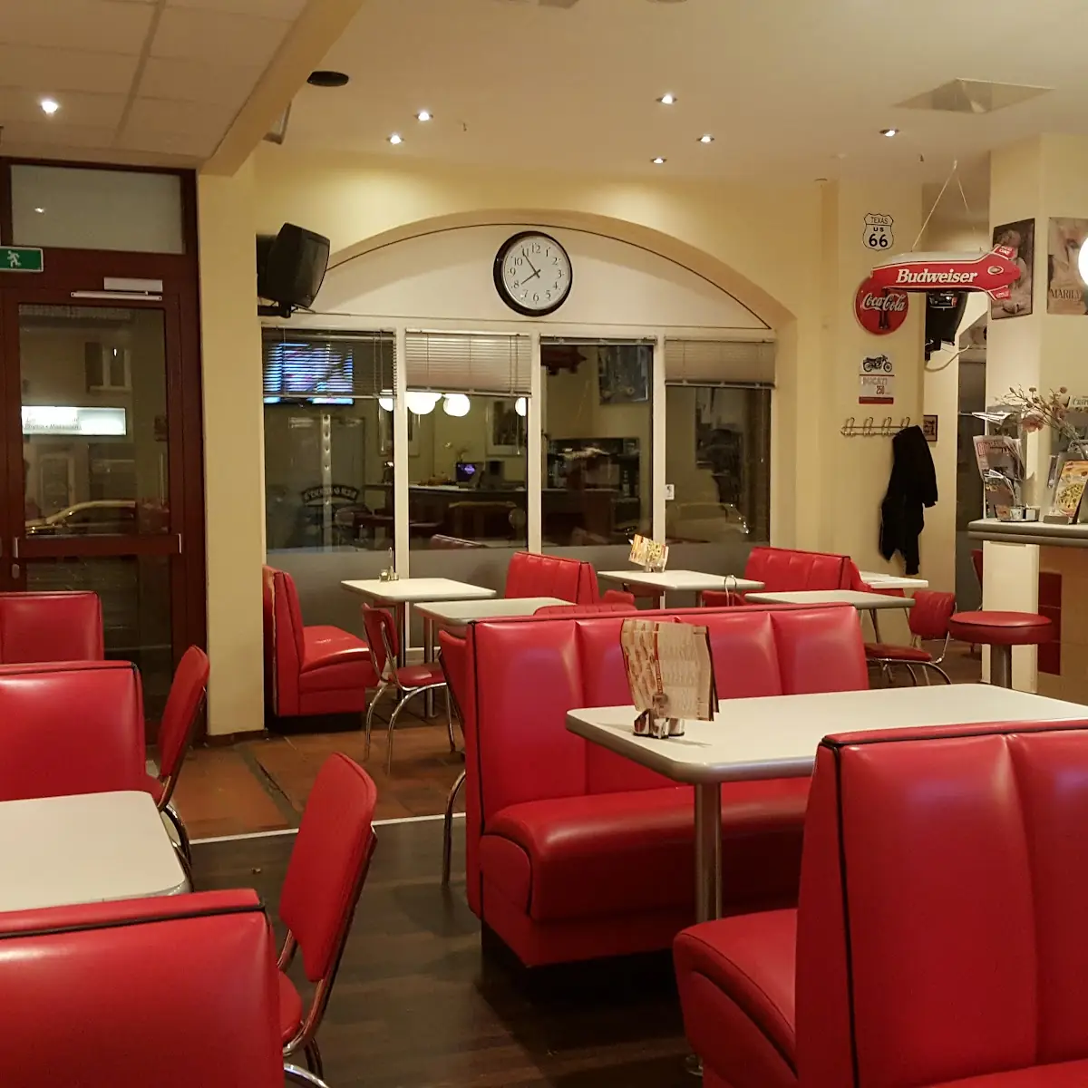 Atmosphäre, Smiley's Pizza Profis Barmbek