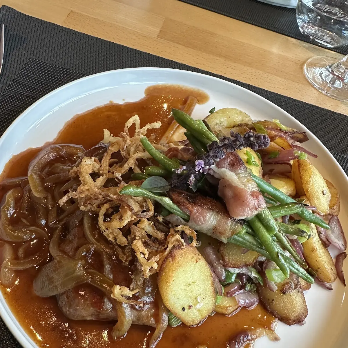 Essen und Trinken, Seehof Restaurant