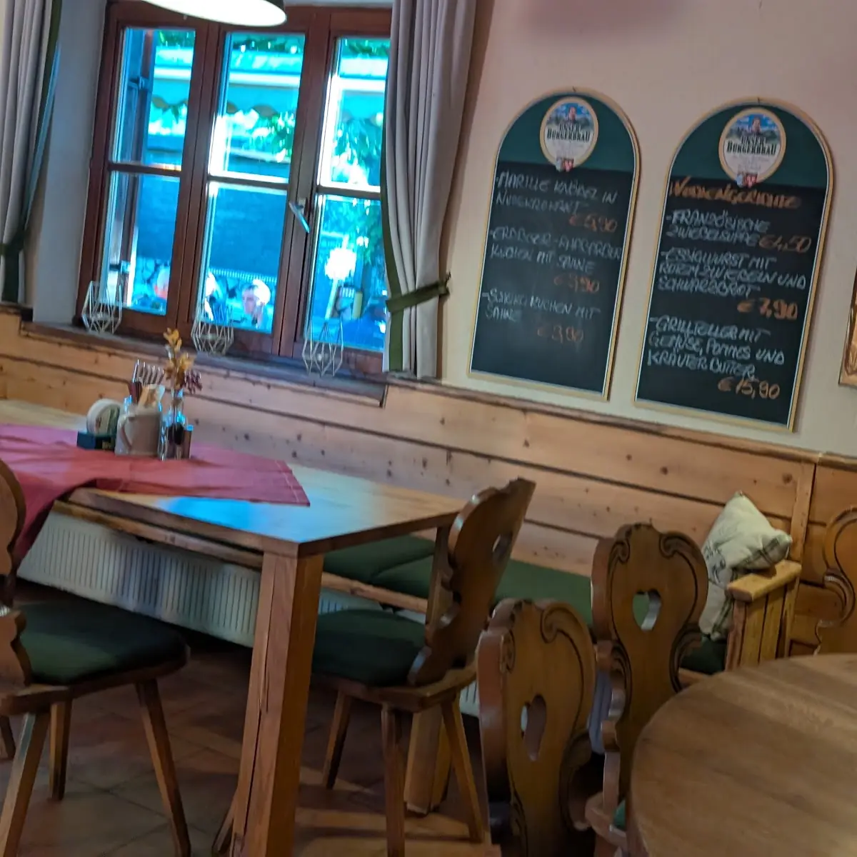 Atmosphäre, Gasthaus Heimgarten