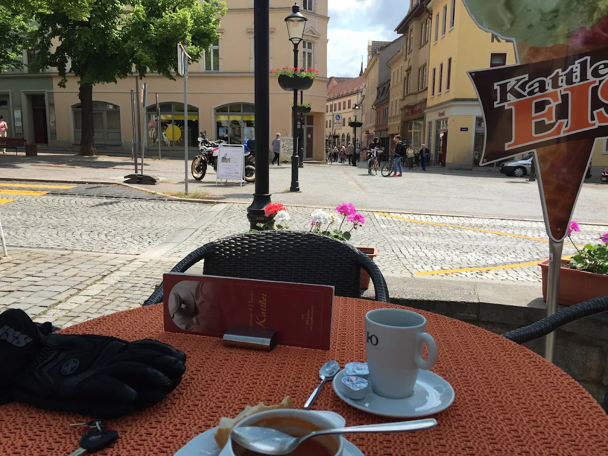 Atmosphäre, Cafehaus Kattler