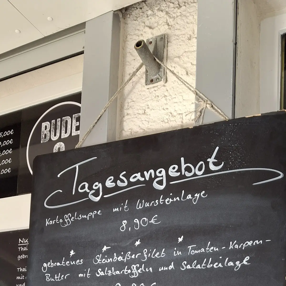 Speisekarte, Bude 8