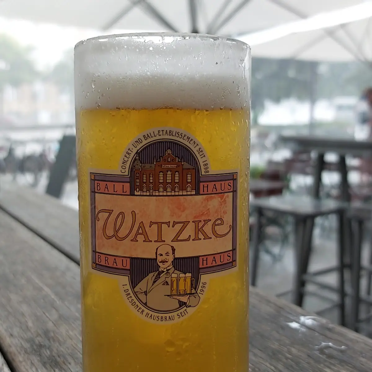 Atmosphäre, Watzke Wurstküche