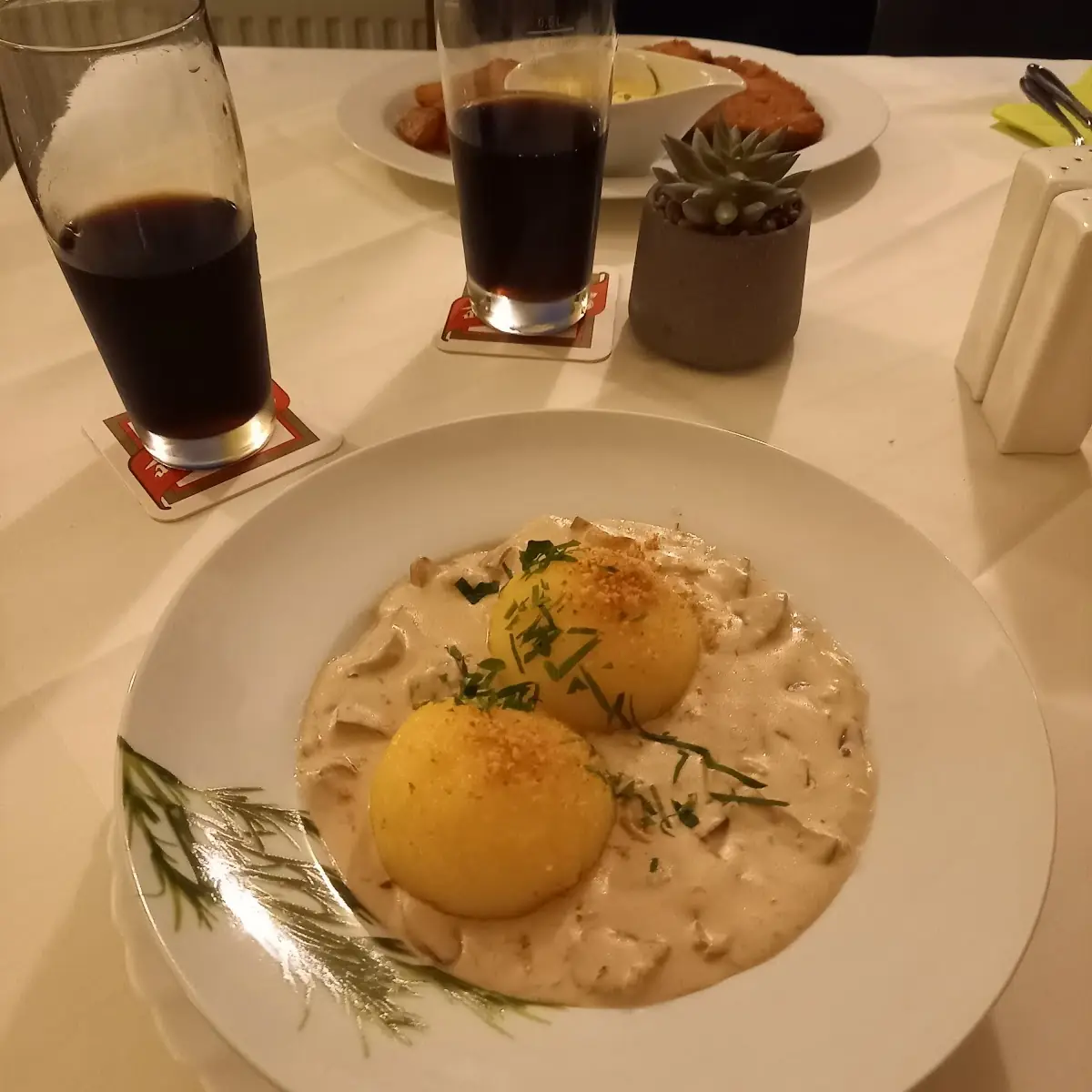 Essen und Trinken, Restaurant Gemeinschaftshaus "G-Haus"