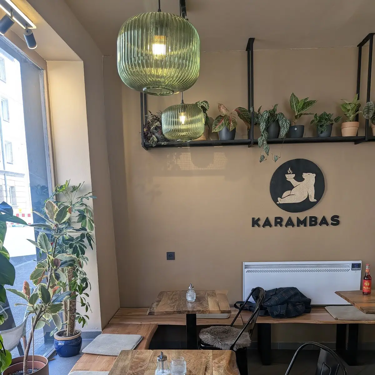Atmosphäre, KARAMBAS