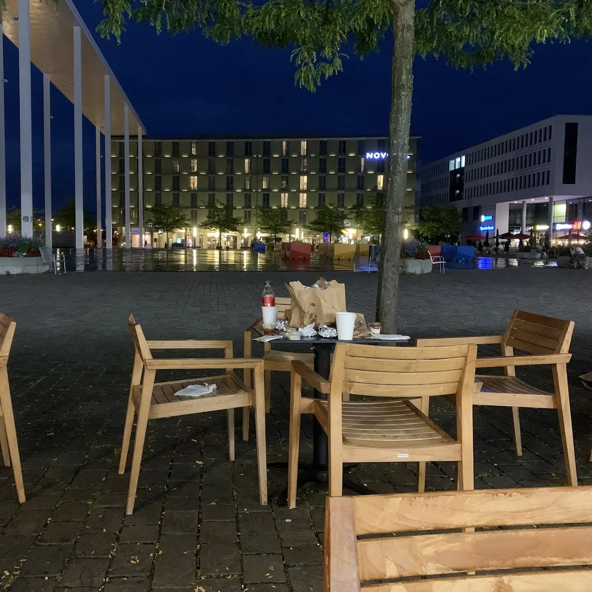Atmosphäre, Five Guys