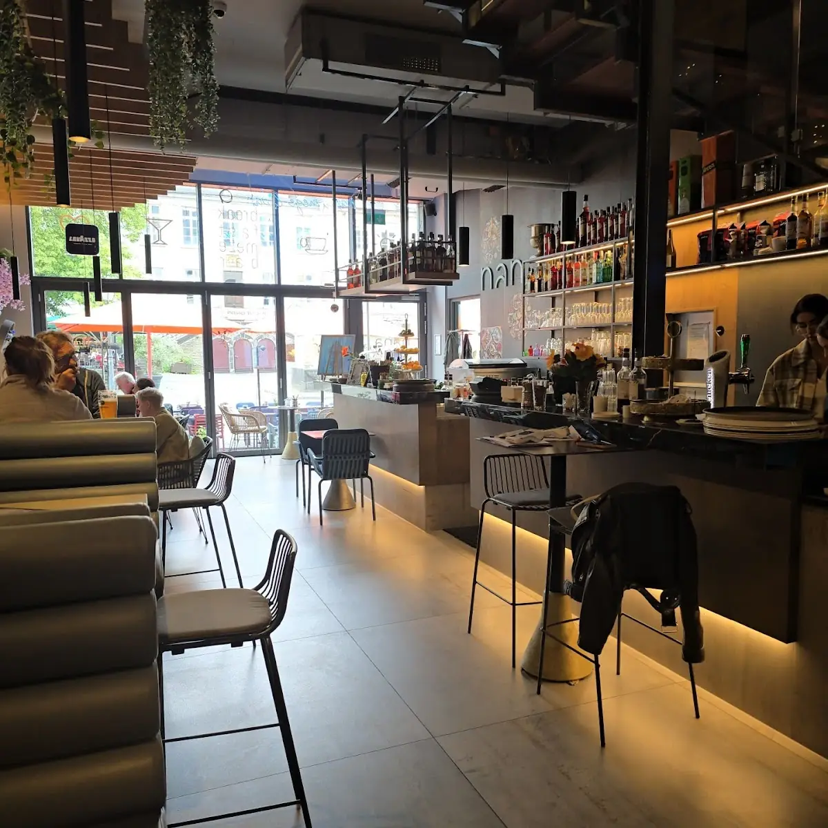 Atmosphäre, nana | breakfast meze bar
