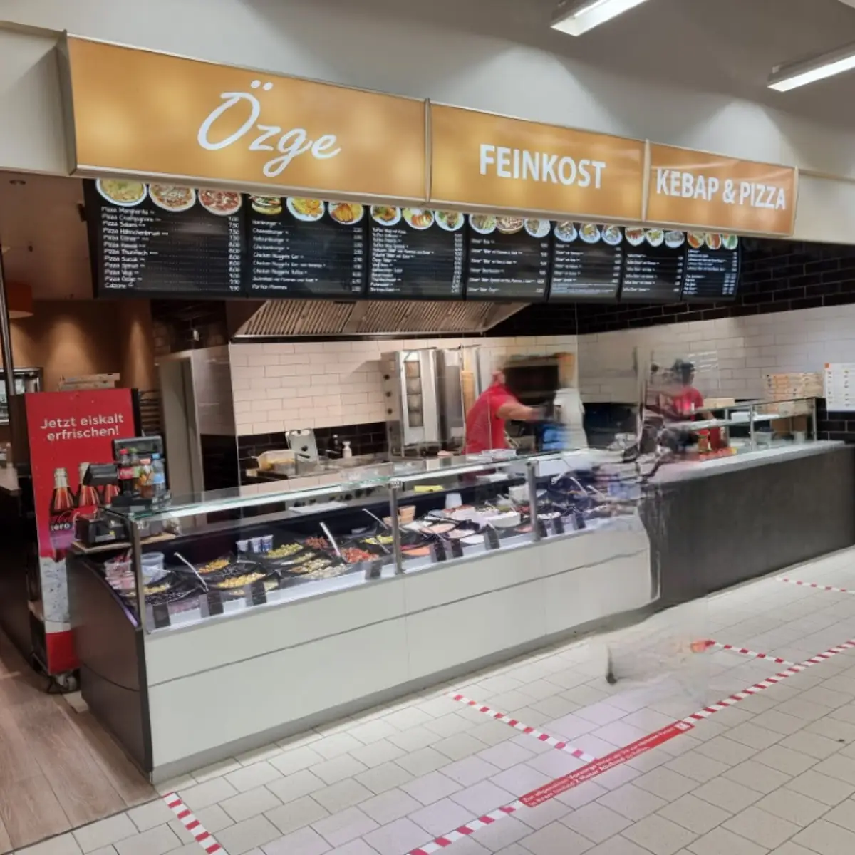 Atmosphäre, Özge Feinkost Kebab & Pizza