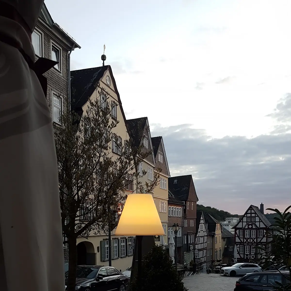 Atmosphäre, LA PIAZZA