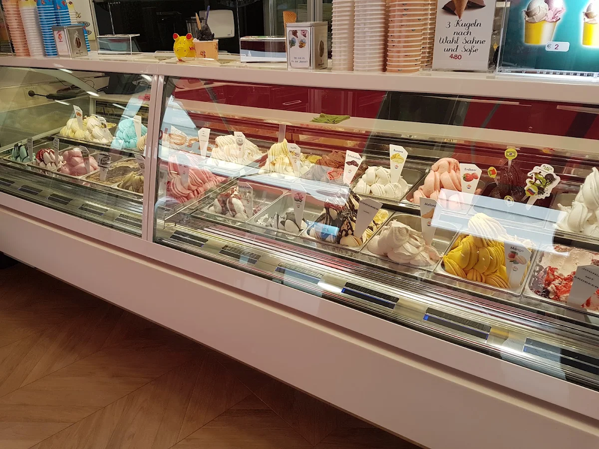 Atmosphäre, EisCafé Da Claudio Lahr 2