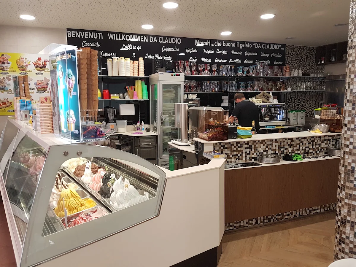Atmosphäre, EisCafé Da Claudio Lahr 2
