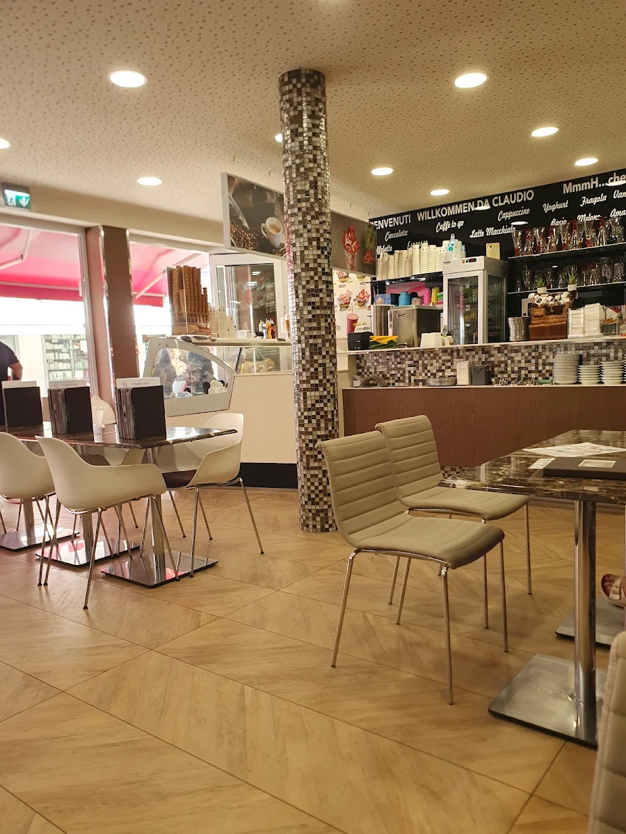 Atmosphäre, EisCafé Da Claudio Lahr 2