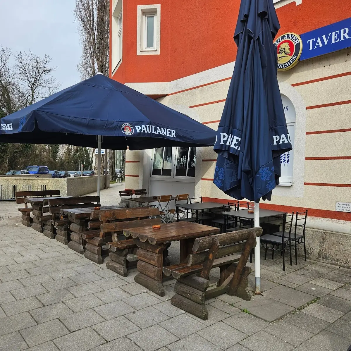 Atmosphäre, Taverna Yamas
