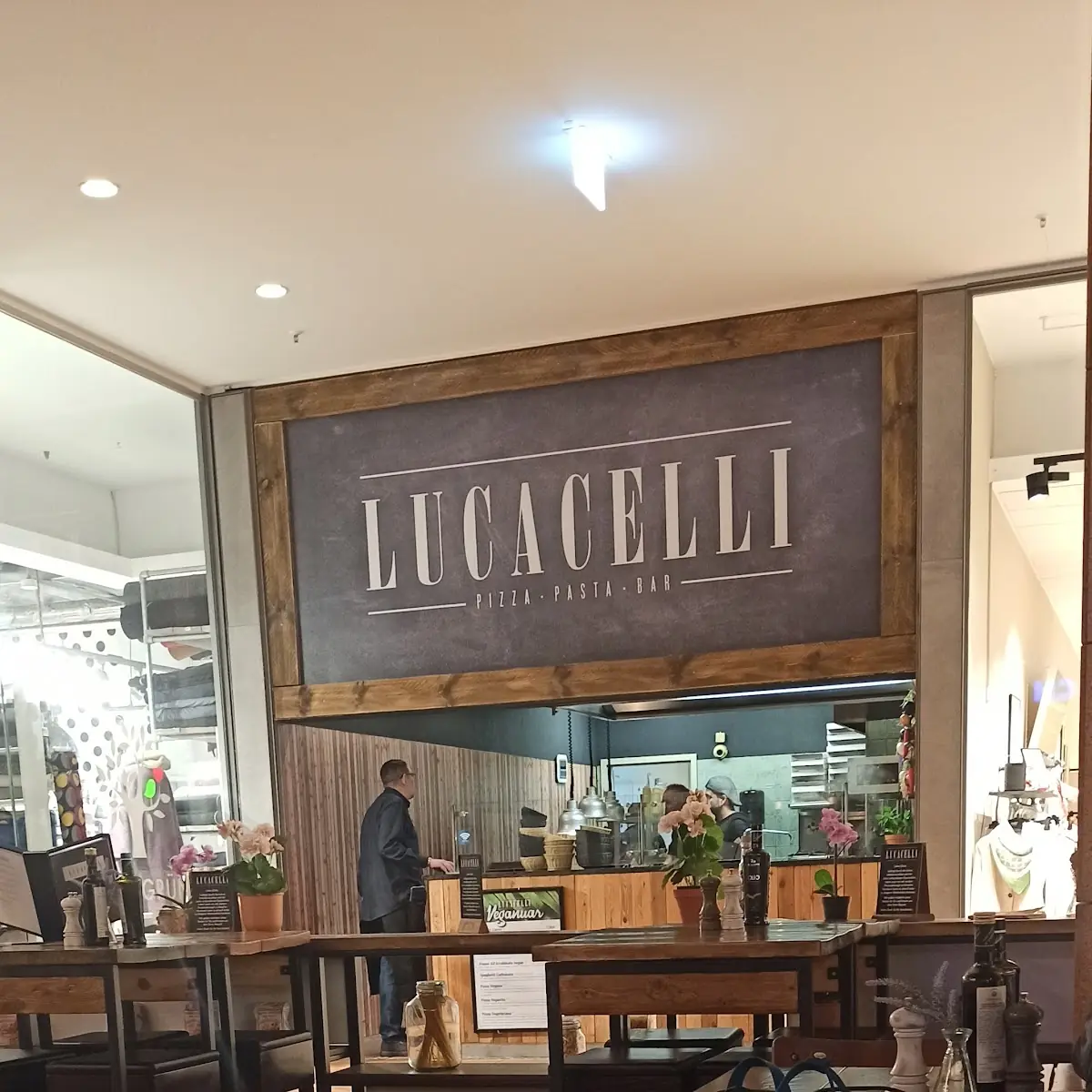 Atmosphäre, Lucacelli