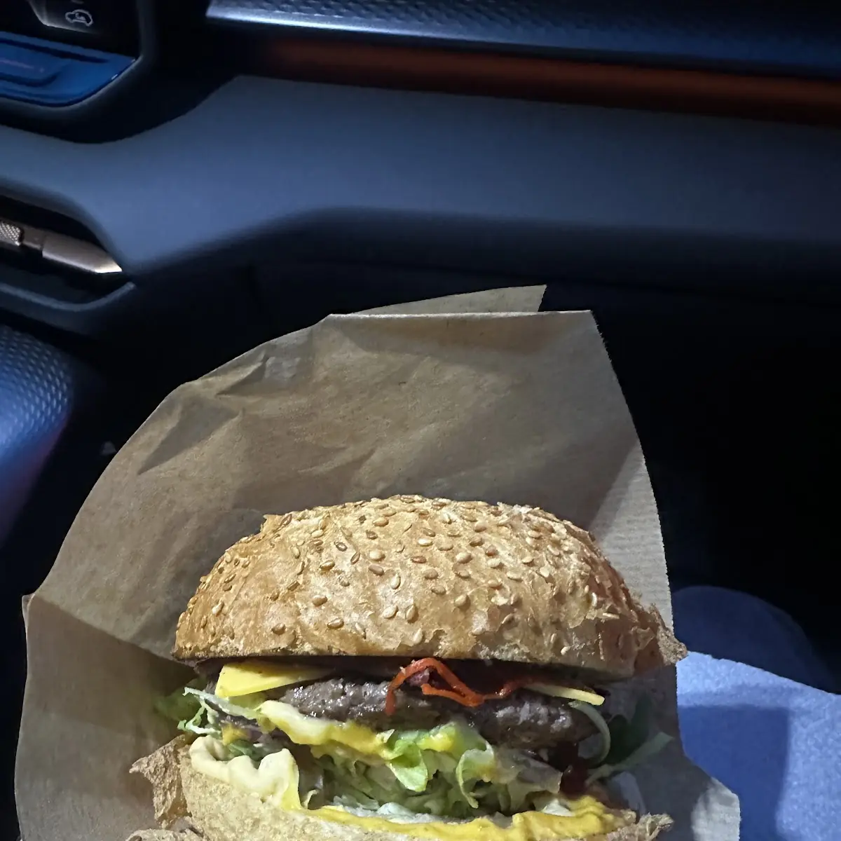 Essen und Trinken, Burger Atown