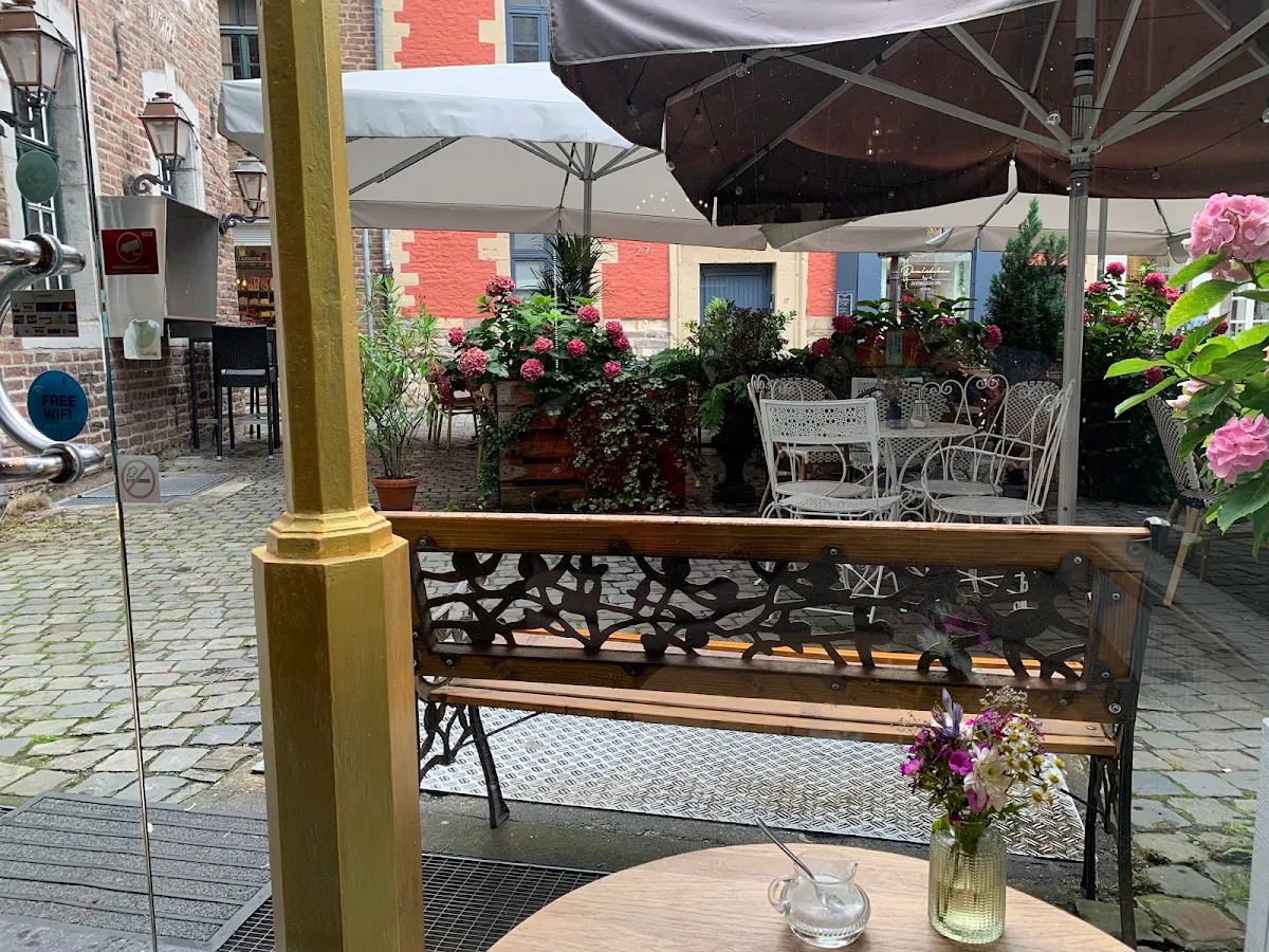 Atmosphäre, Café Dom