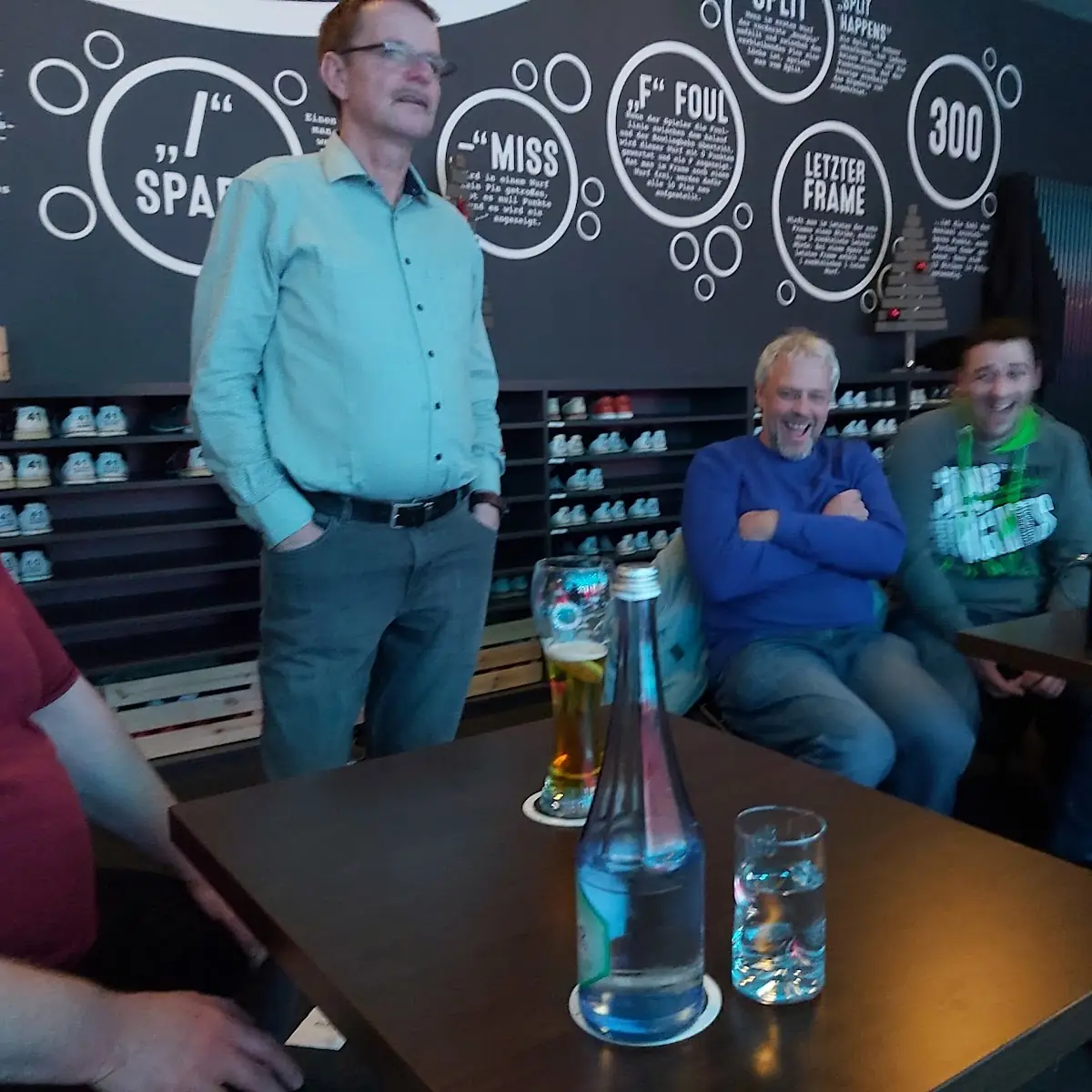 Atmosphäre, BREXX. Bier. Pizza. Bowling.