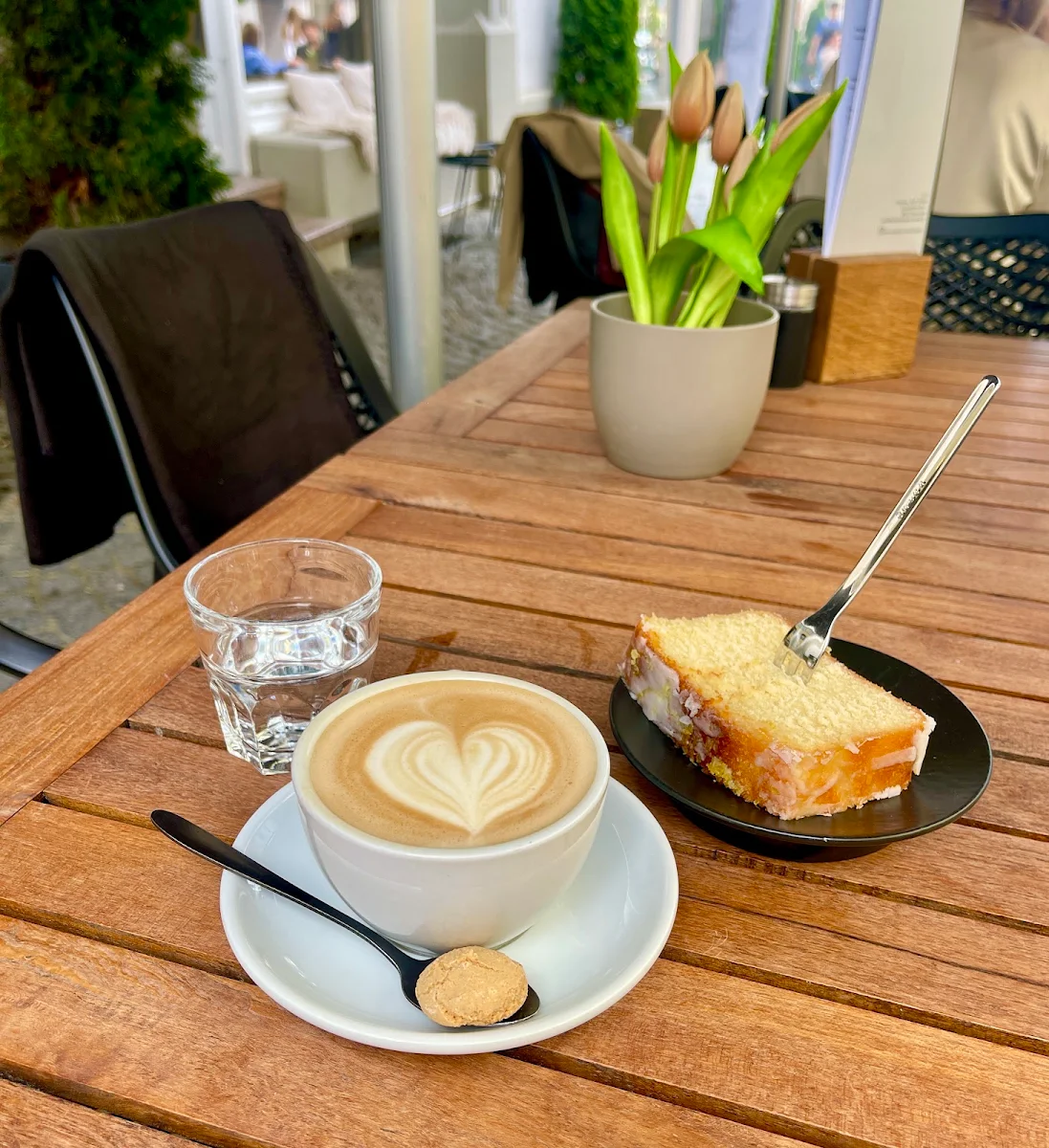 Essen und Trinken photo 2