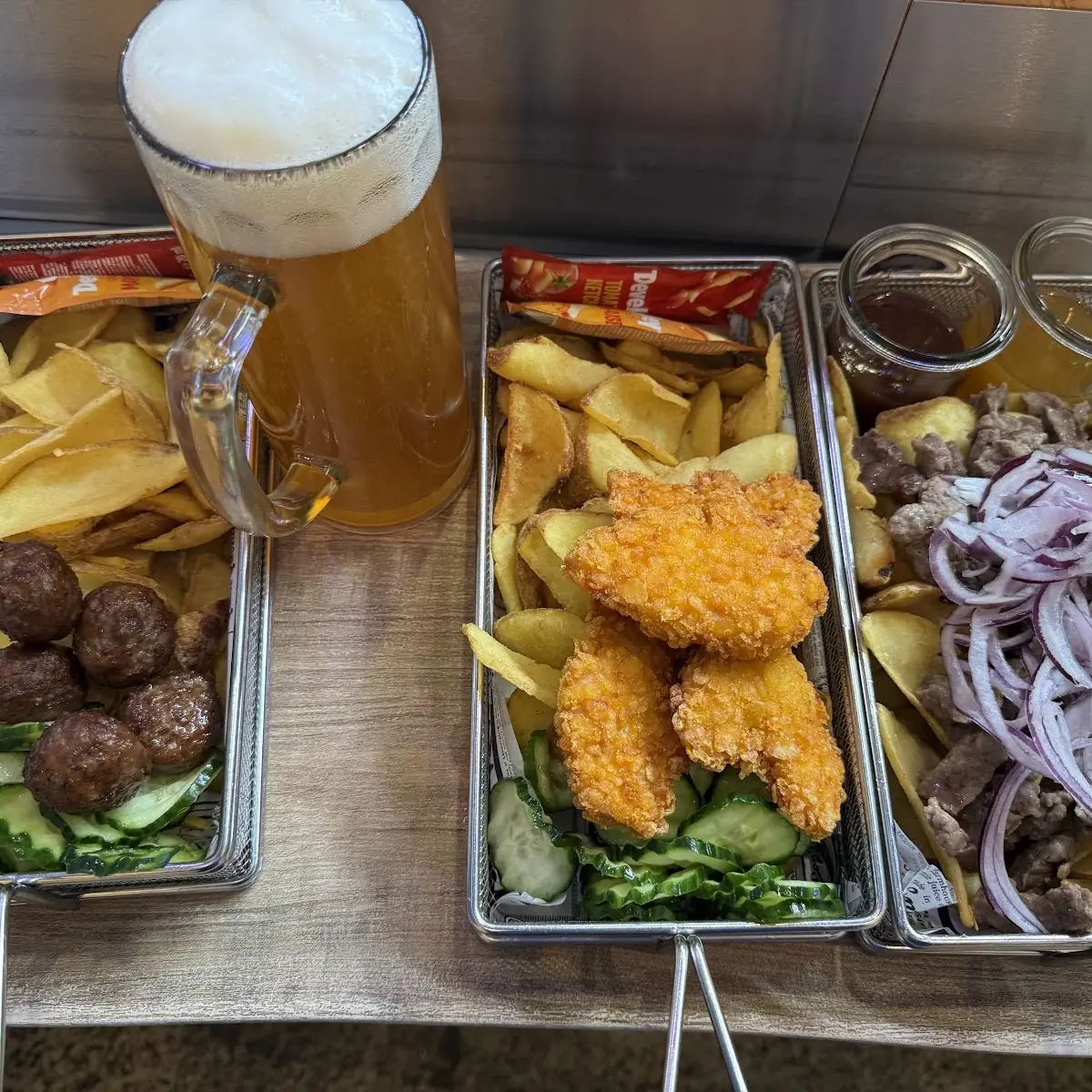 Essen und Trinken photo 2