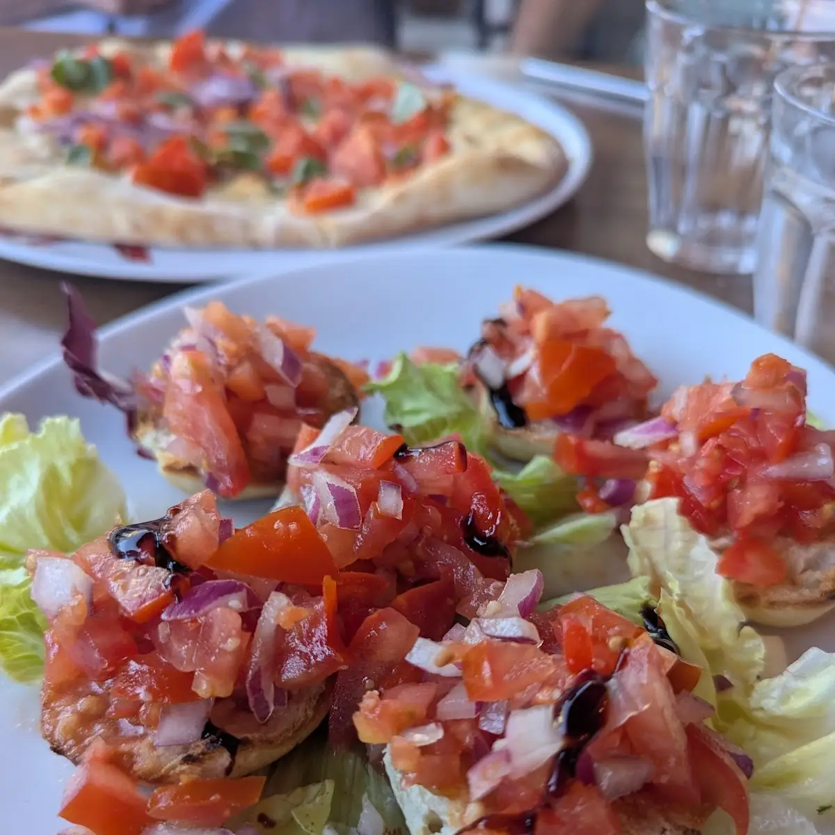 Essen und Trinken, Pizzeria Capello Rosso