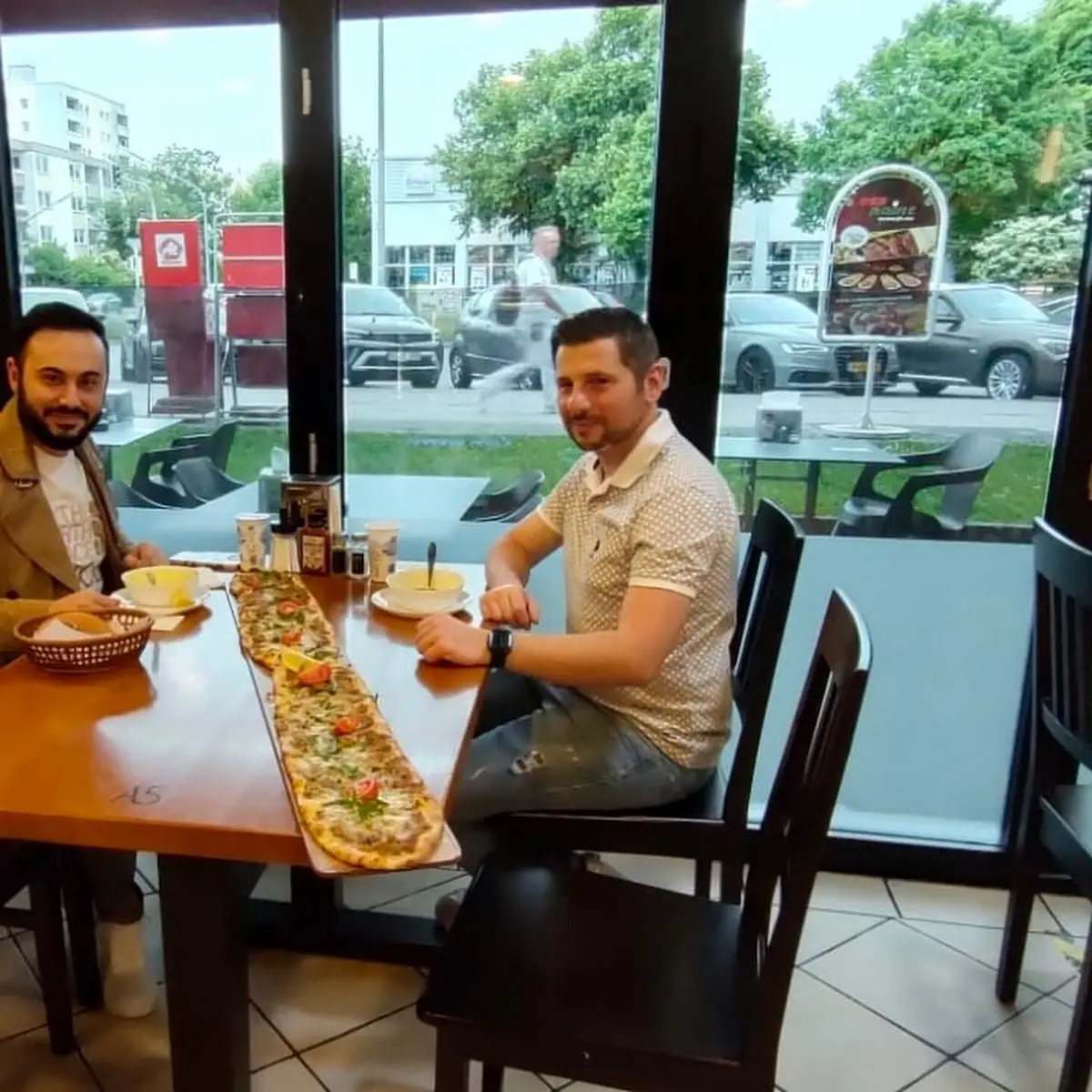 Atmosphäre, EssPoint Pide & Grill München