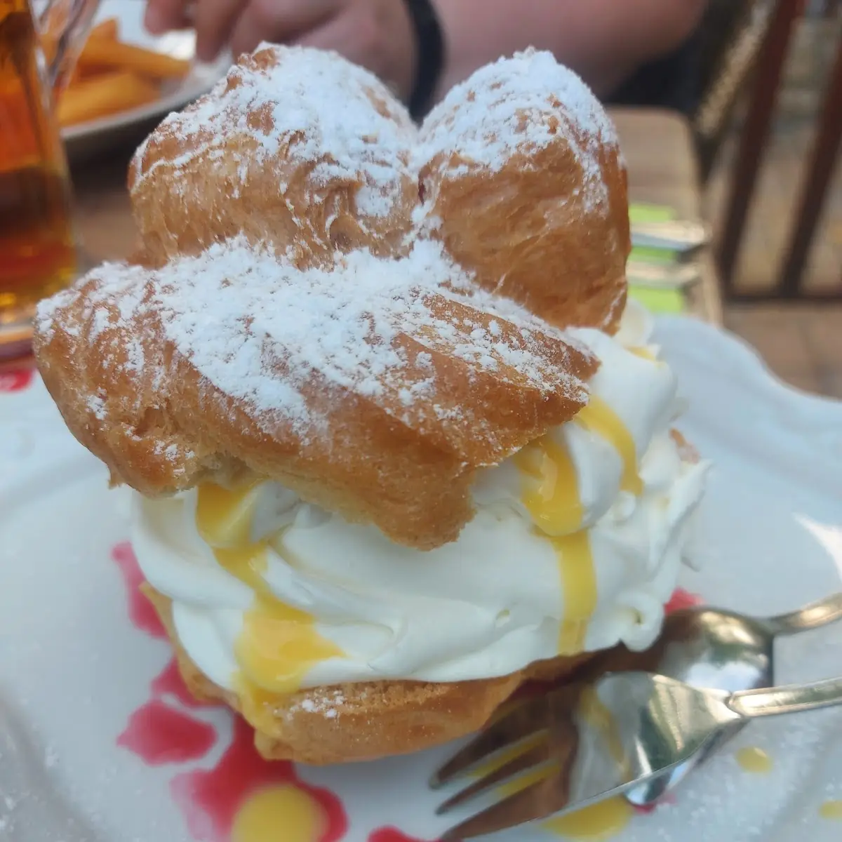 Überraschungswindbeutel