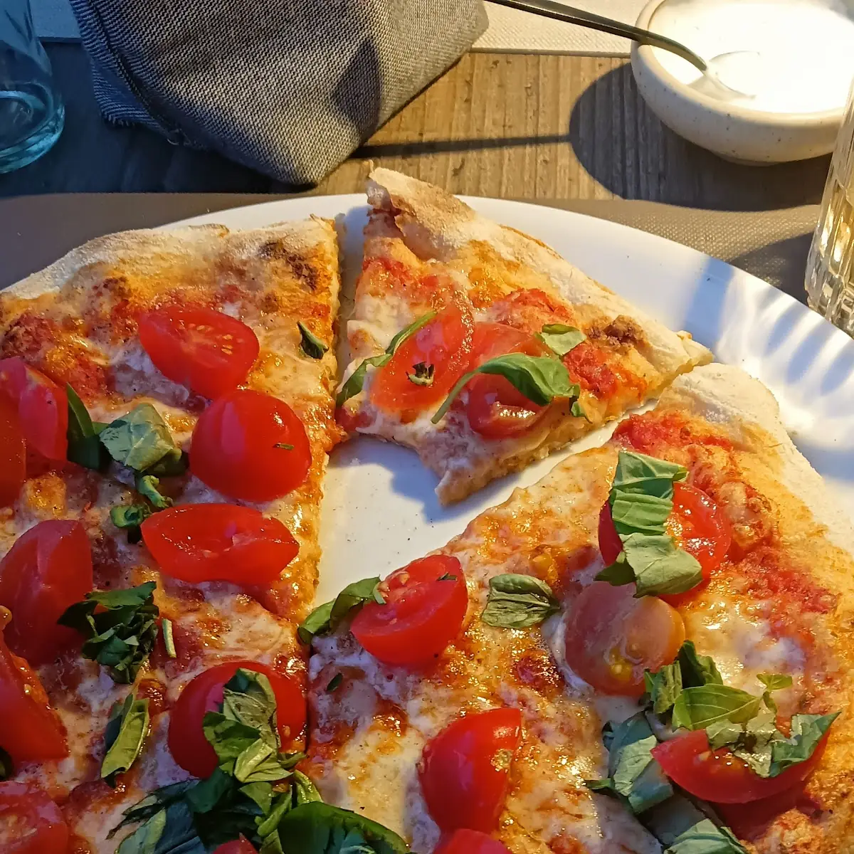 Pizza Caprese
